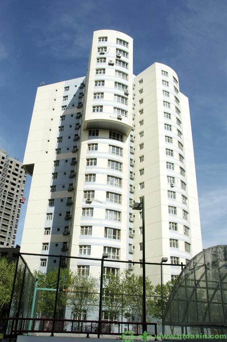 南門(mén)國(guó)際城F1高層住宅樓（新疆建筑工程天山獎(jiǎng)、江蘇省省外“揚(yáng)子杯”）